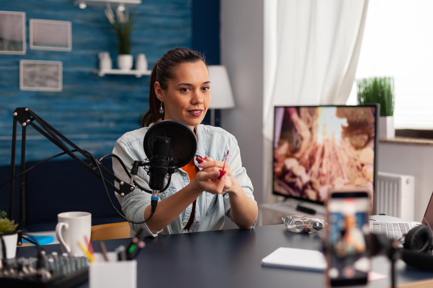 7 Platform for Content Creators to Monetize Their Skills in 2022 | MADX